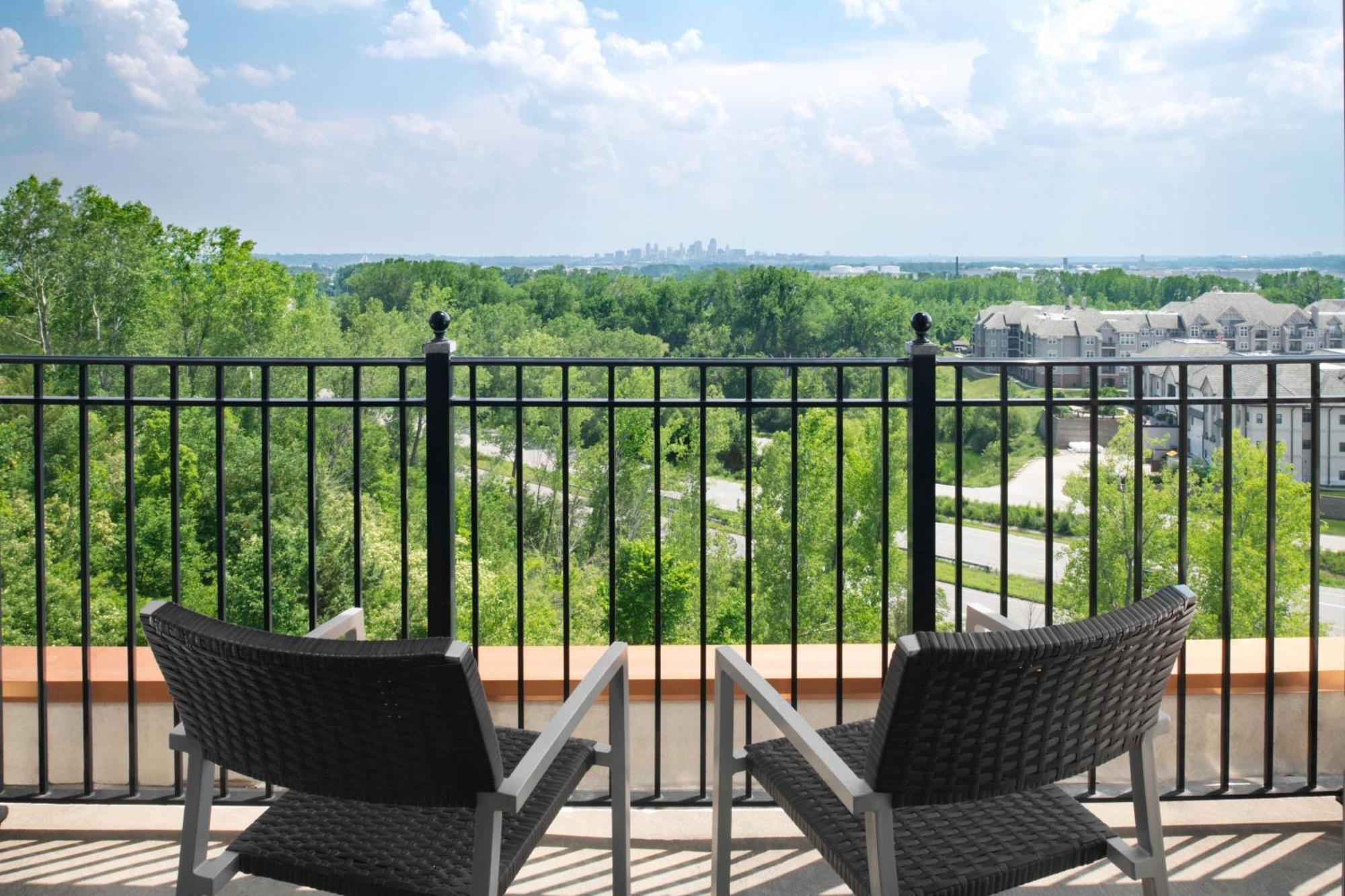 Courtyard Kansas At Briarcliff Hotel Kansas City